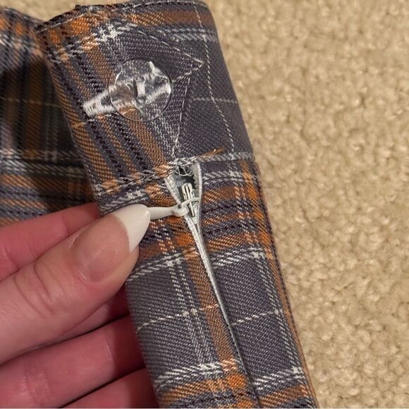 NWOT Plaid High Waisted Skort - Picture 4 of 10